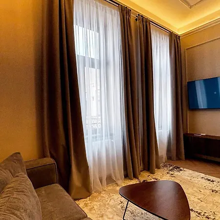 Apartman Pioneer Parking Near Untold